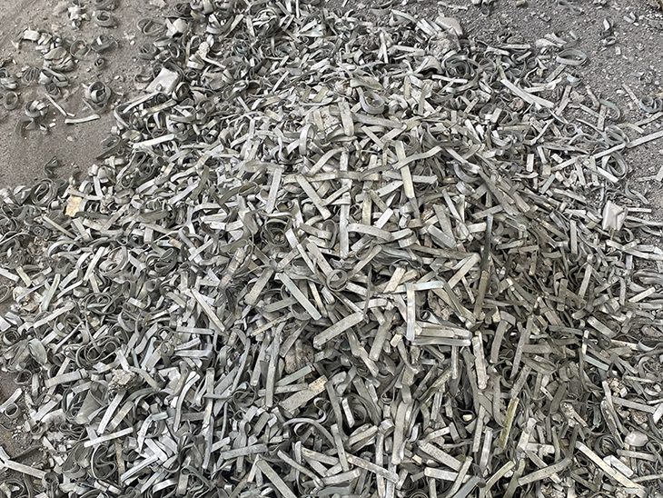 連續(xù)式炭化爐創(chuàng)新應(yīng)用：高效熱解鋁基板，實現(xiàn)樹脂分離與鋁料凈化